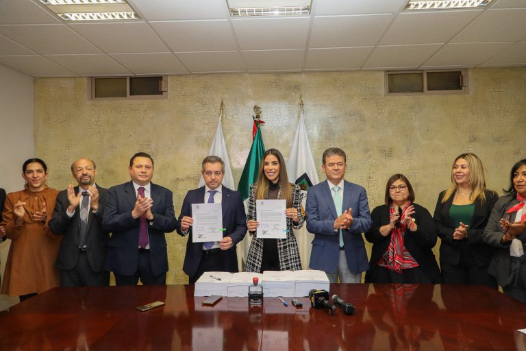 Recibe-Congreso-del-Estado