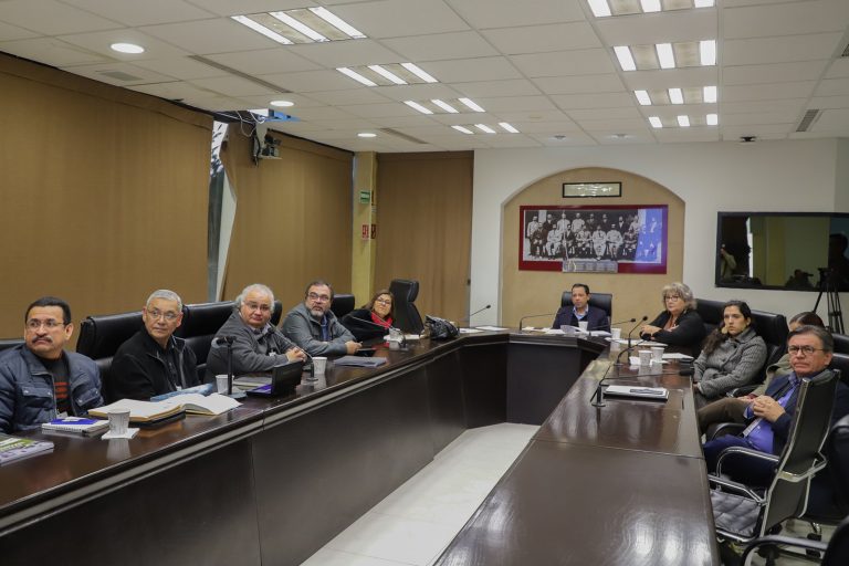 Recibe-Comision-programas