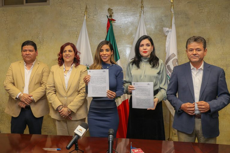 Firman-convenio-de-colaboracion