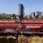 tren-choca-derriba-postes-1-101150-800x450