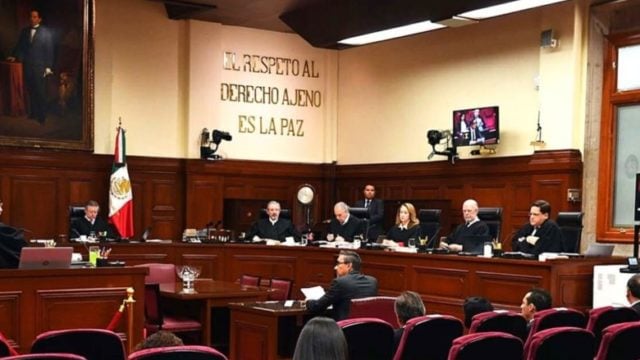 AMLO-acusa-a-la-SCJN