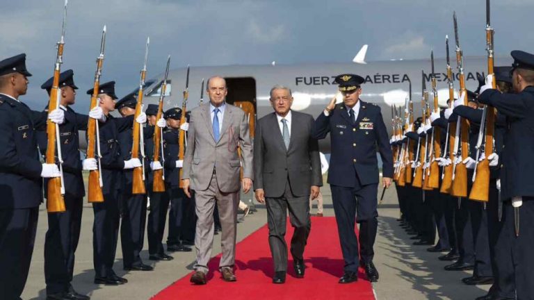 amlo-viaje-a-colombia