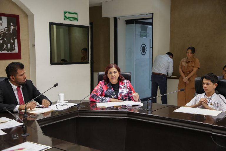 Recibe-Congreso-de-Sonora-2