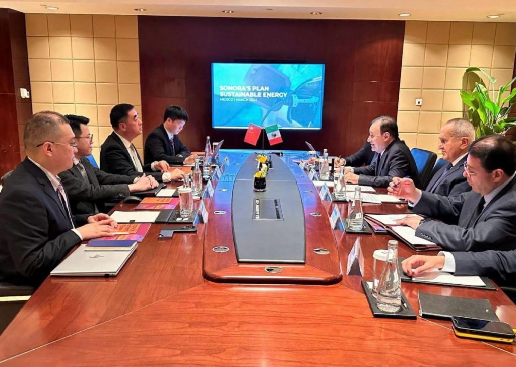 ATIENDE GOBERNADOR EN CHINA PROYECTOS DE ENERGÍA DIGITAL Y DE ACUMULADORES