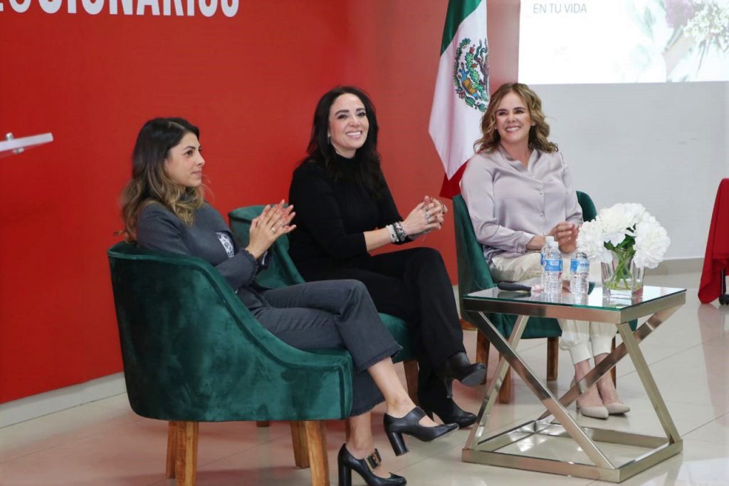 MUJERES CADA VEZ MÁS EMPODERADAS EN POLÍTICA: SYLVANA BELTRONES