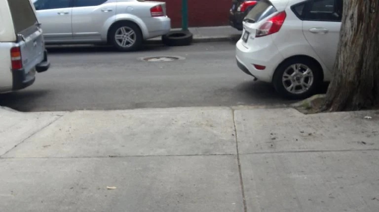 A quién pertenece la calle