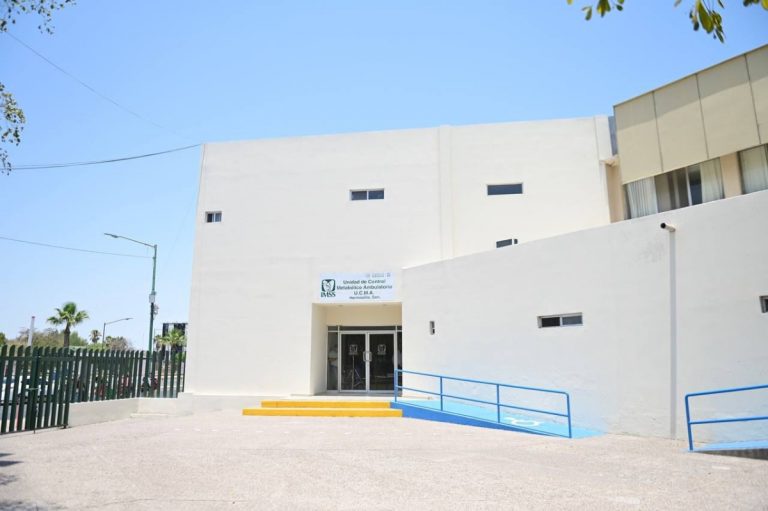 CONTINÚA HOSPITAL UNIVERSITARIO 1
