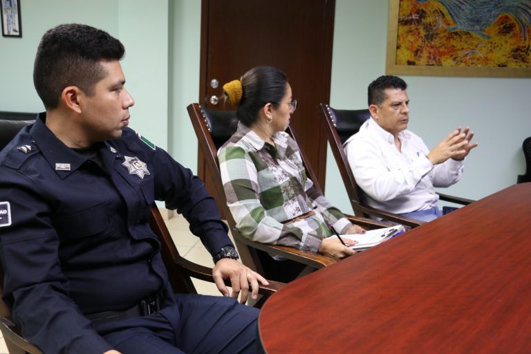 TRABAJA ACADEMIA DE POLICÍA 2
