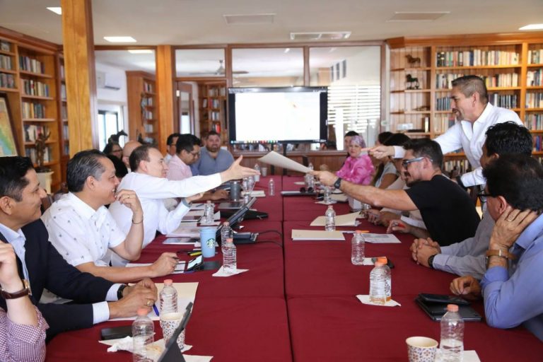 Trabajan Gobierno de Sonora2