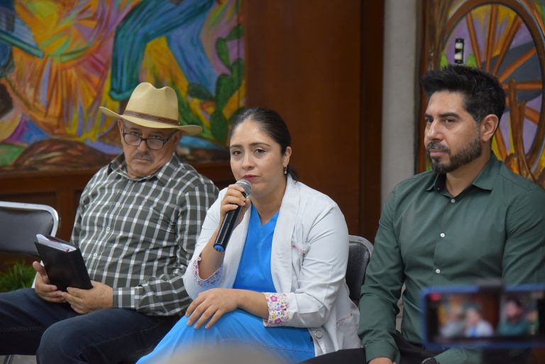 CON CLÍNICAS MÓVILES (2)
