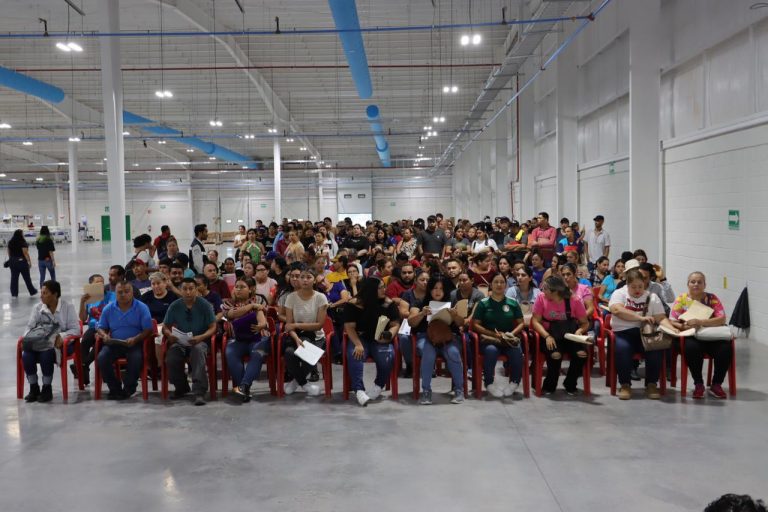 OFRECEN CERCA DE 300 PLAZAS4