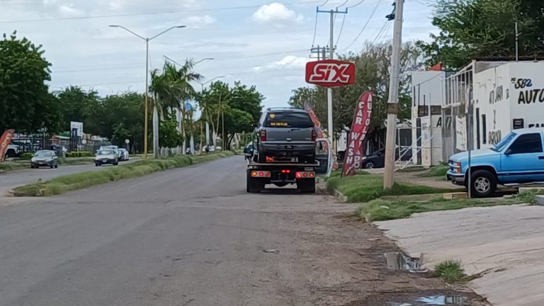 RETIRAN AUTOS DE LOTES (1)