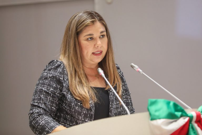 PRESENTA PARTIDO