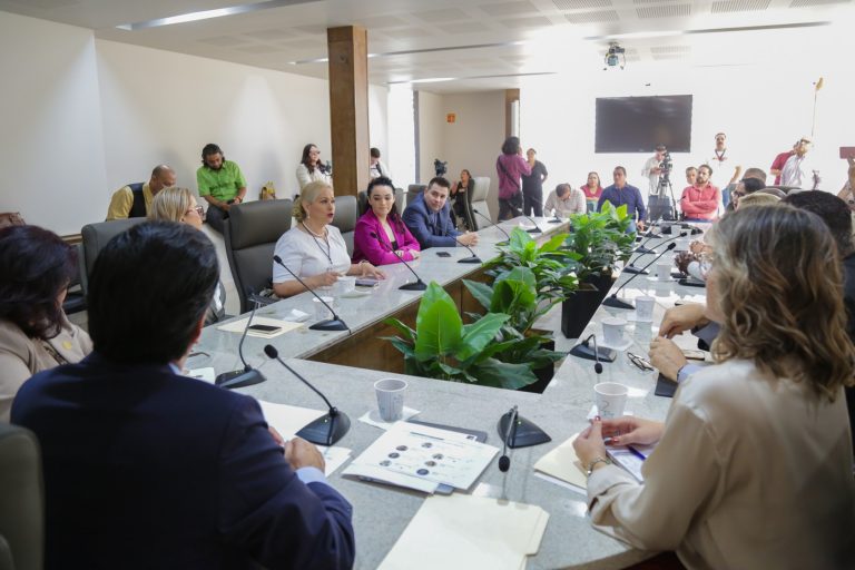 APRUEBAN EN COMISIÓN INFORMES 1
