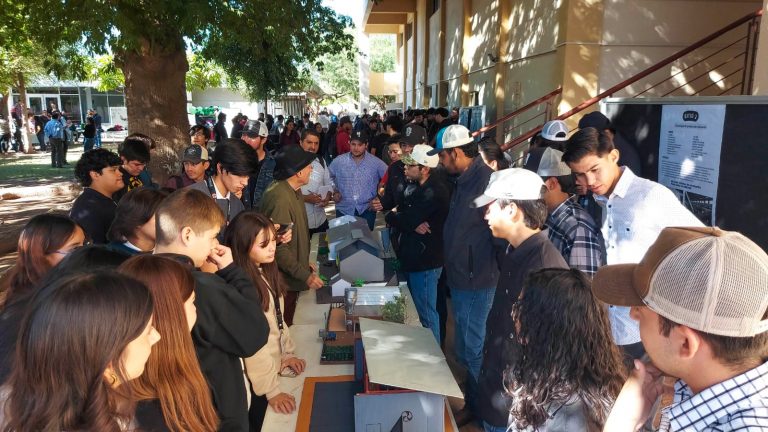 Realiza ITSON la Feria (1)
