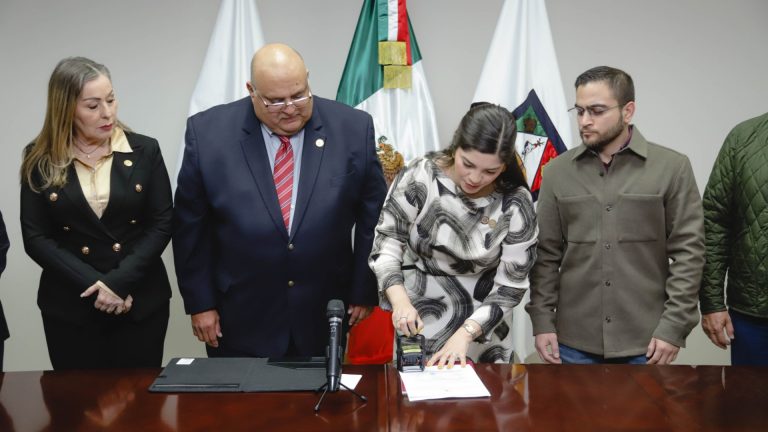 RECIBE CONGRESO 1