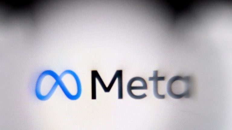 meta-abandona-programas