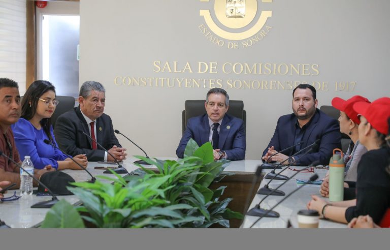 APRUEBAN INICIATIVA 1