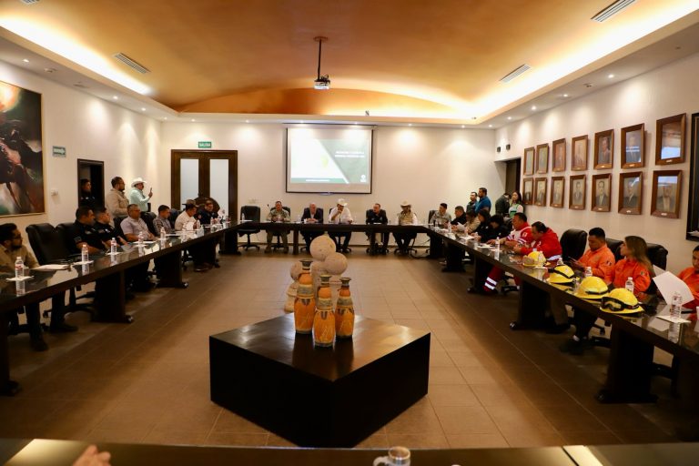 REALIZAN REUNIÓN 5