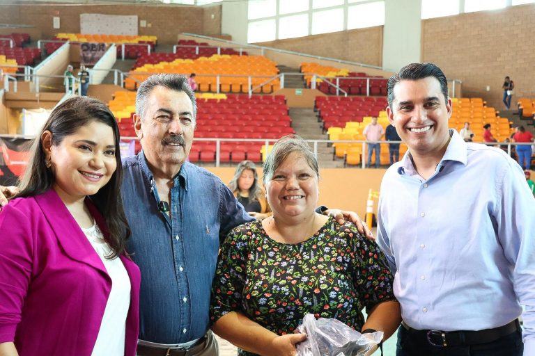 entrega de uniformes (3)