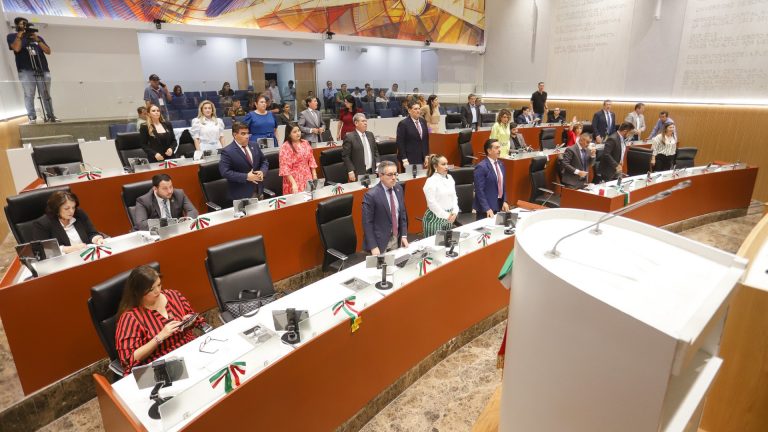APRUEBA CONGRESO 1