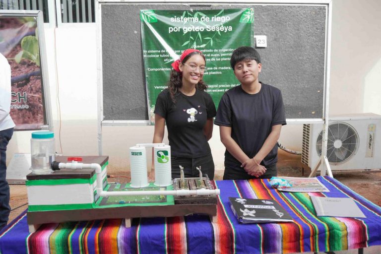 DESARROLLAN CON ÉXITO (6)