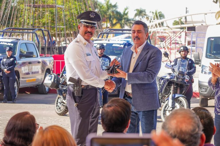 entrega patrullas (2)