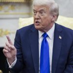 Trump insiste en que Canadá busca "influir ilegalmente" en caso de aranceles en el Supremo