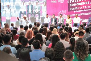 PARTICIPA PRESIDENTE MUNICIPAL (2)