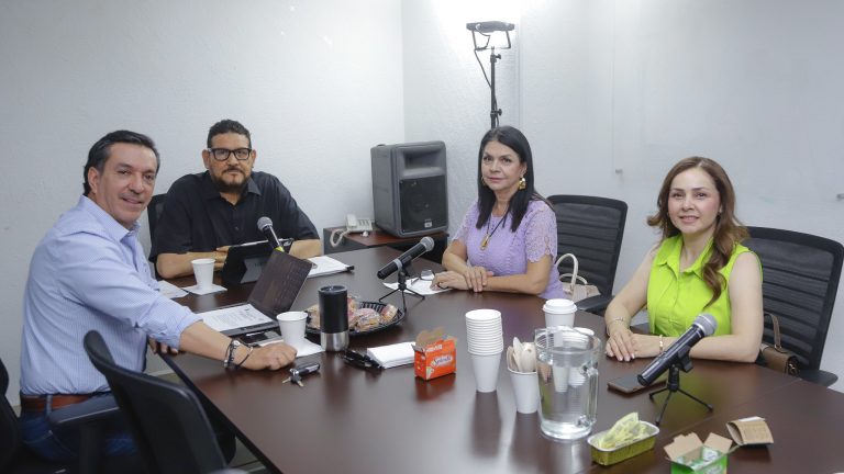 acuerdan en comision (2)