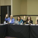 Aprueban en comisiones (2)