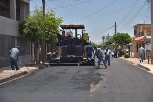 AVANZAN OBRAS DE PAVIMENTACIÓN (4)