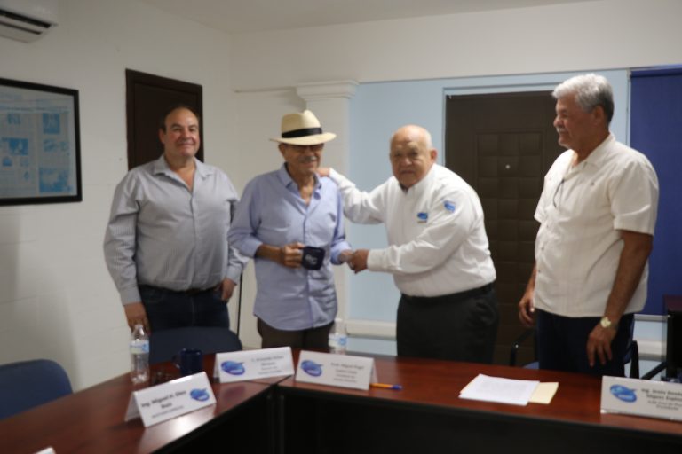 1 RECONOCIMIENTO A JUAN RURICO LOPEZ