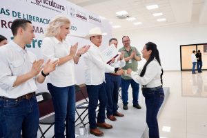 DURAZO Y SHEINBAUM DAN RESPIRO (6)