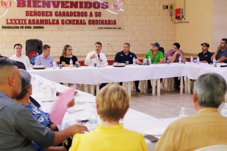 [FOTO JLC] Comida con Docentes de MAgdalena de Kino (4)