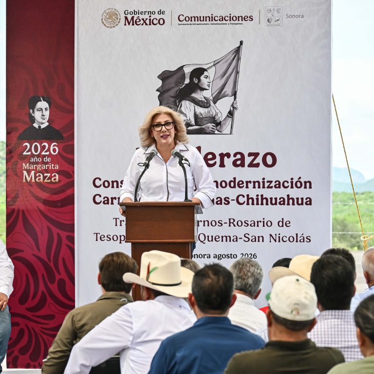 ACOMPAÑA CLAUDIA SANTACRUZ A ALFONSO (2)