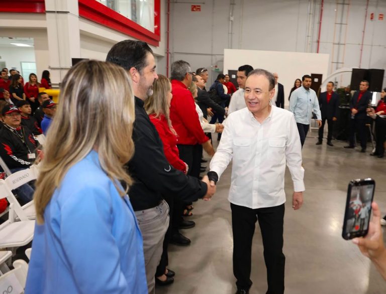 CON POLÍTICA INDUSTRIAL (2)